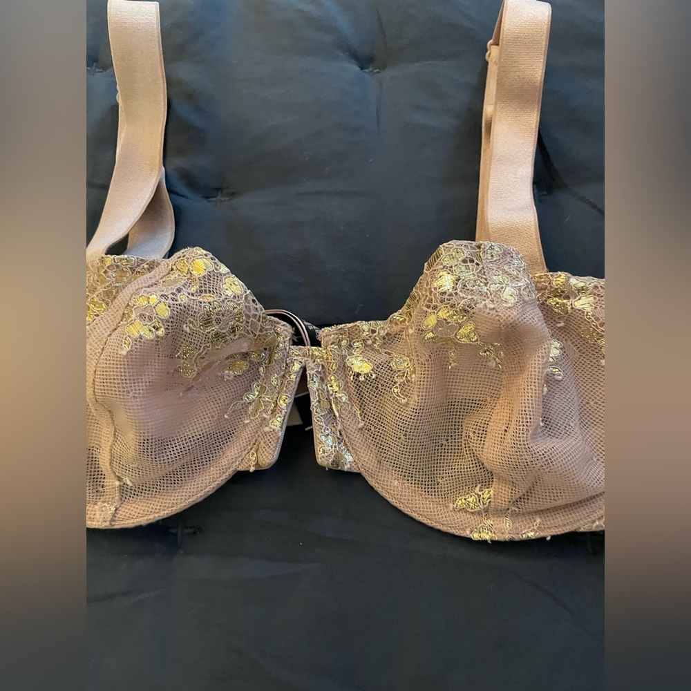 Victoria's Secret very sexy line sheet bra 34B - Picture 4 of 16